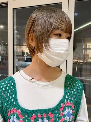 ショート カラー ハイトーン/ブリーチ /ウルフ⛓️MAKIのヘアスタイル