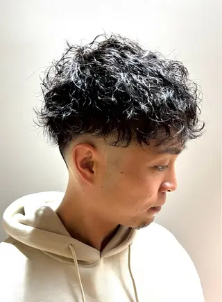 メンズ HARUKI  MINATO Japan広島紙屋町店所属・hmj紙屋町店 脊戸智志のヘアスタイル