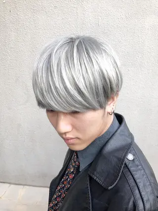 ショート 圧倒的美髪ストレート ツダケイタロウのヘアスタイル