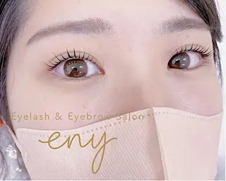 マツエク・マツパ まつ毛と眉毛専門店 eny 岡野凪紗のマツエク・マツパデザイン