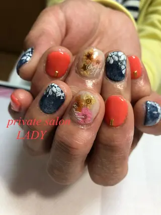 ネイル 桜田 麻菜のネイルデザイン