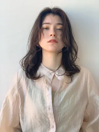 セミロング カラー Sana / 韓国ヘア / カラーのヘアスタイル