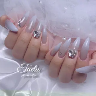 ネイル 𝐓𝐀𝐄𝐓𝐔 💜Ayumiのネイルデザイン