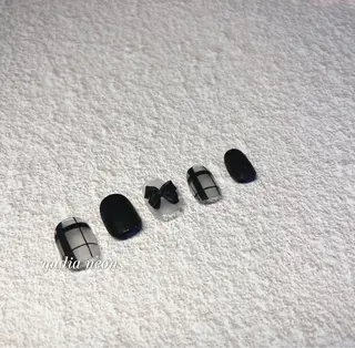 ネイル ちゅるんネイル🪄 耳ツボジュエリー🔗のネイルデザイン