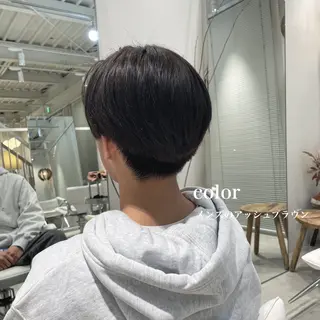 ショート カラー メンズ 峯崎 葵のヘアスタイル