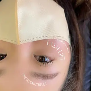 マツエク・マツパ アイブロウ meme erinaのマツエク・マツパデザイン