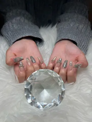 ネイル 井尻 紗菜のネイルデザイン