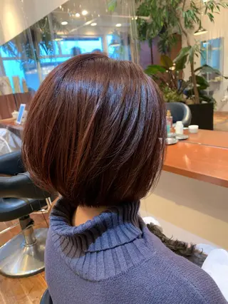 ショート カラー DOG MANIA PiNCH所属・大人女性スタイル マルイチのヘアスタイル