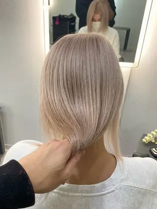 セミロング カラー ミルクティーベージュ /ピンク/大阪/堀江のヘアスタイル