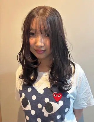 ロング 横田 凜子のヘアスタイル