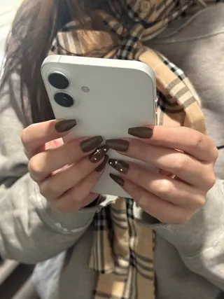 ネイル One HINATAのネイルデザイン