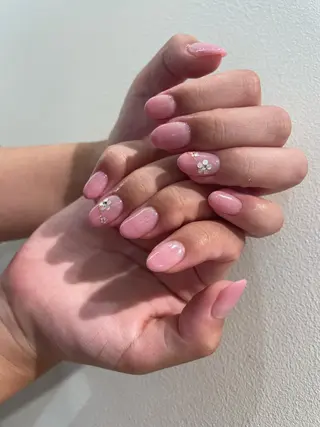 ネイル 細矢 咲花のネイルデザイン