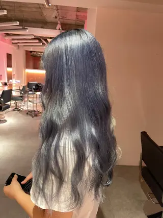 ロング カラー 柳 柚衣のヘアスタイル