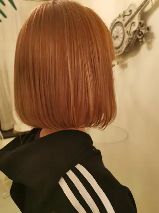 ショート カラー 東心斎橋🌏豆柴 🐾倶楽部のヘアスタイル