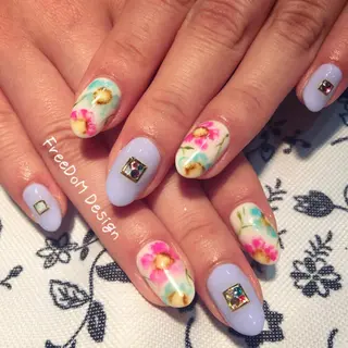 ネイル ＦreeDoＭ   Design所属・W KUMIのネイルデザイン