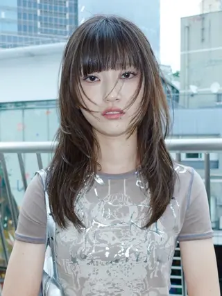 ミディアム カラー ニュアンスレイヤー ハイトーンカラーのヘアスタイル