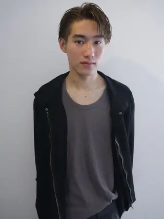 カラー メンズ 艶髪ブリーチ 永井竜也のヘアスタイル