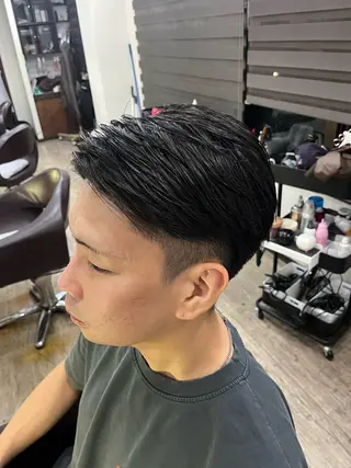 メンズ hair design kahuna 弘明寺店所属・ニッタ ダイキのヘアスタイル