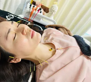 美容鍼灸サロン mahoroba院長のエステ・リラクイメージ