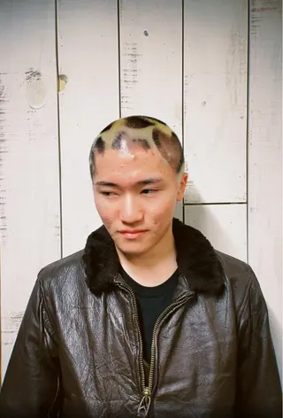 カラー 里見 颯太のヘアスタイル