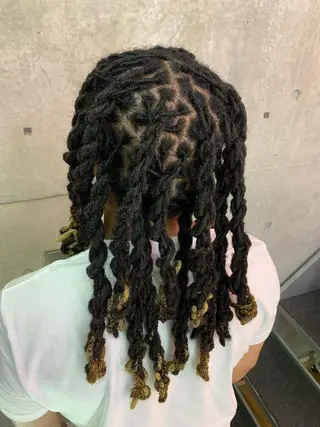 ロング パーマ ヘアアレンジ メンズ HARURU🪮✨ ブレイズ海外ヘアのヘアスタイル