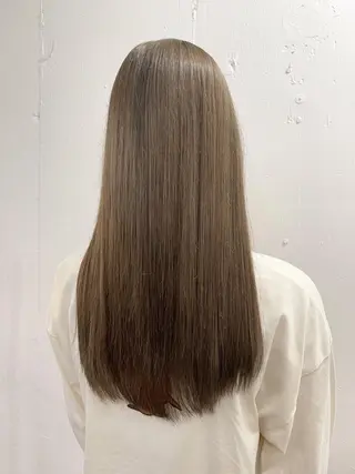 セミロング 難波 茜のヘアスタイル