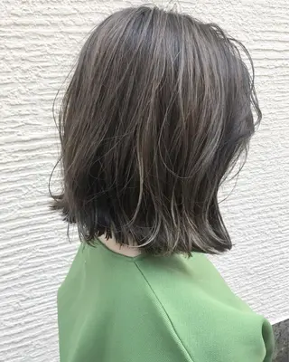 ミディアム カラー OFF YUYAのヘアスタイル