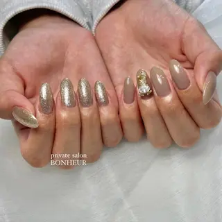 ネイル BONHEUR Annaのネイルデザイン