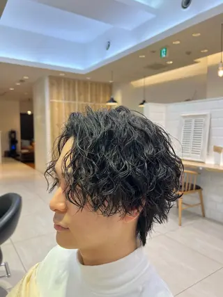 ミディアム パーマ メンズ メンズパーマ 岩成健志郎のヘアスタイル