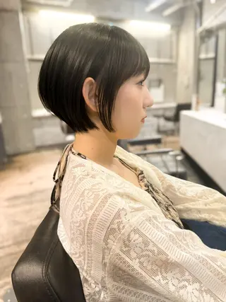 ショート ROBBY表参道所属・木村【ショート/ 耳だしショート】のヘアスタイル