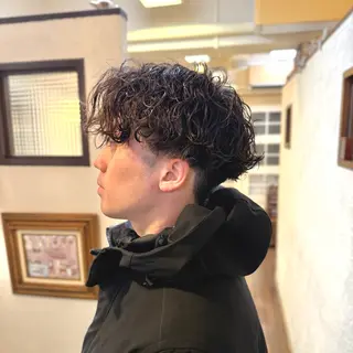 ショート パーマ メンズ メンズ/フェザー ショート/isseyのヘアスタイル