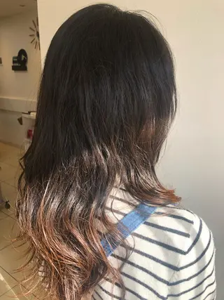 ロング うる艶レイヤーカット hinakoのヘアスタイル