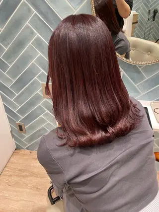 ミディアム カラー 石川 夢乃のヘアスタイル