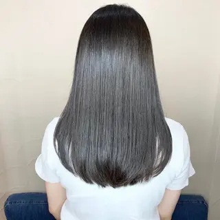 ロング 貝沼 直のヘアスタイル