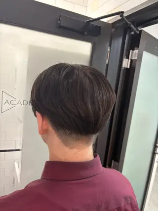 ショート ALBUM Academy成田楓のヘアスタイル