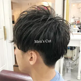 メンズ Soleria /ソレリア所属・メンズカットのプロ 田中慎一のヘアスタイル