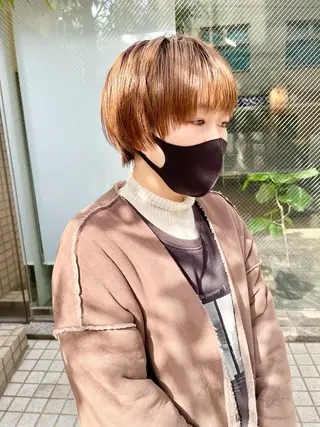 ショート カラー ハイトーン/レイヤー /ウルフ⭐️永田⭐️のヘアスタイル