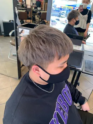 カラー Ripps長居所属・メテオ ／ヘアカラー 西川菜実のヘアスタイル