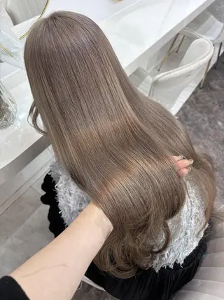 ロング カラー Maho ブリーチモデル募集中のヘアスタイル