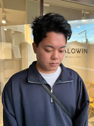 ショート パーマ メンズ 樋野 亮のヘアスタイル