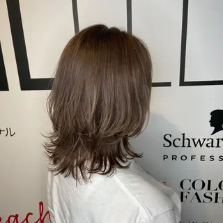ミディアム 宮下 愛璃紗のヘアスタイル