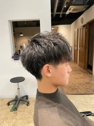 メンズ THEDAY CUT&CULTURE SHOP所属・山下 響輝のヘアスタイル