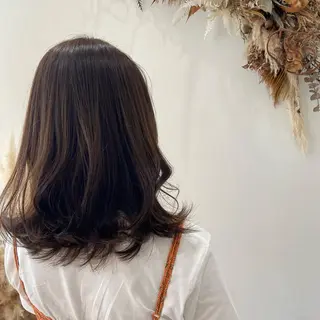 セミロング カラー 松本 玲菜のヘアスタイル