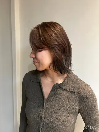 ショート カラー メイ🌿 レイヤーカットのヘアスタイル