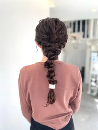 ロング ヘアアレンジ Click所属・クニモト ハルナのヘアスタイル