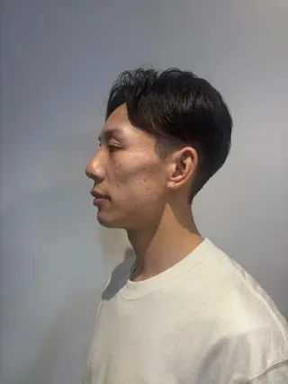 ショート ウシロダ メグミのヘアスタイル