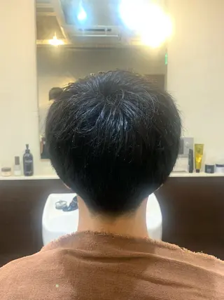 ショート メンズ 松岡 輝のヘアスタイル
