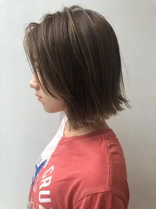 ミディアム カラー 透明感♡︎♡︎ 佐々木早苗のヘアスタイル