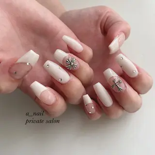 ネイル 菅 恵奈のネイルデザイン