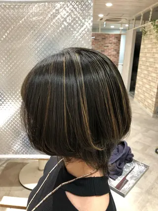 ショート カラー 【✨髪質改善✨】 西岡　航成のヘアスタイル